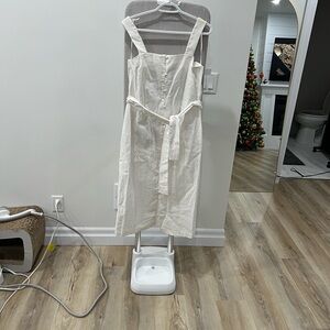 Chic Cream Linen Midi Dress with Belt